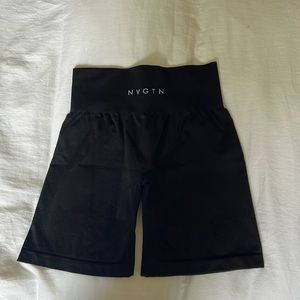 NVGTN Black Solid Seamless Shorts. Size Small.